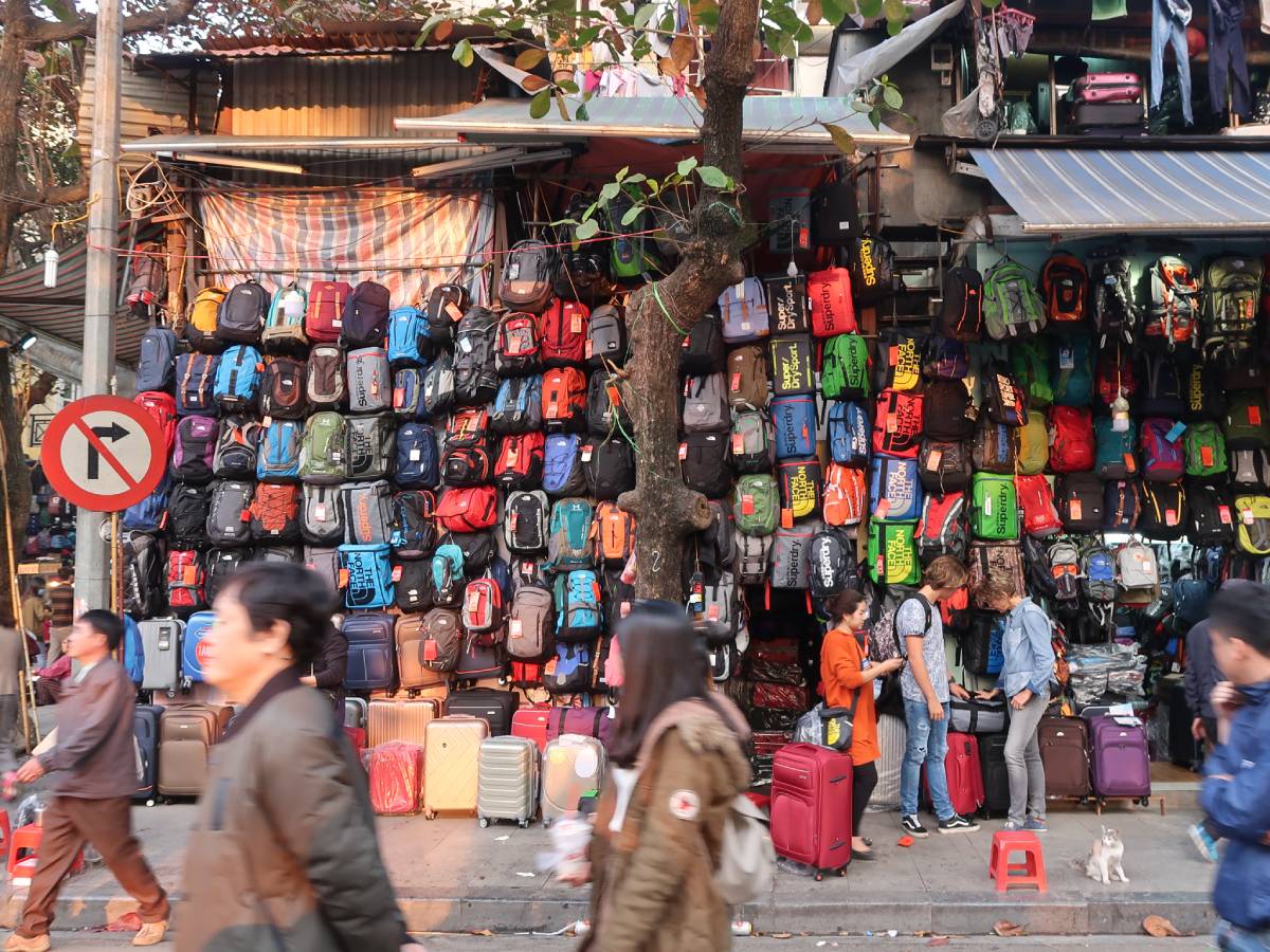 Outoor shop in Hanoi