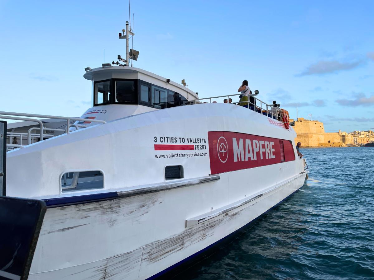 white ferry from Valletta to Three Cities