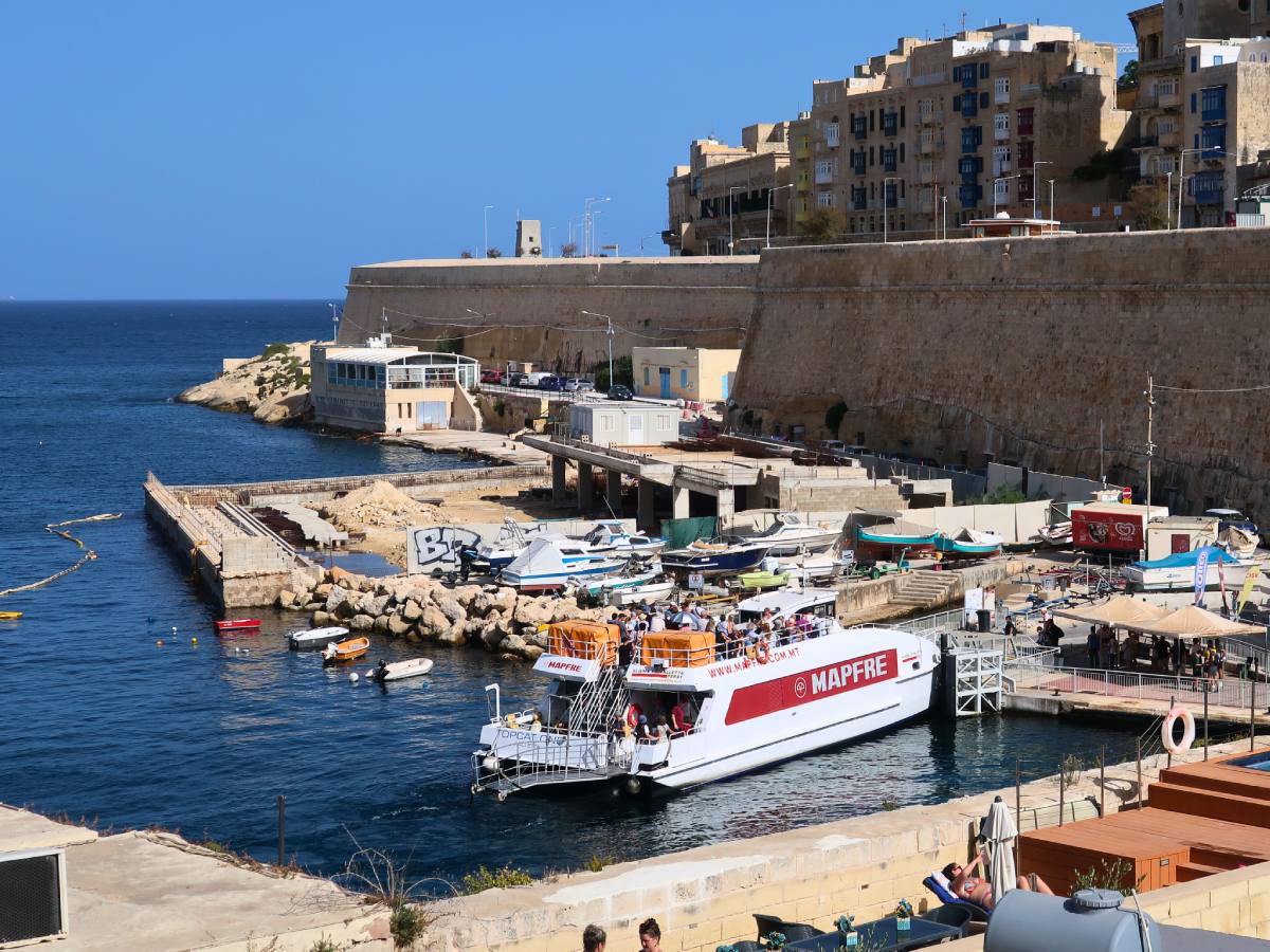 ferry to Sliema