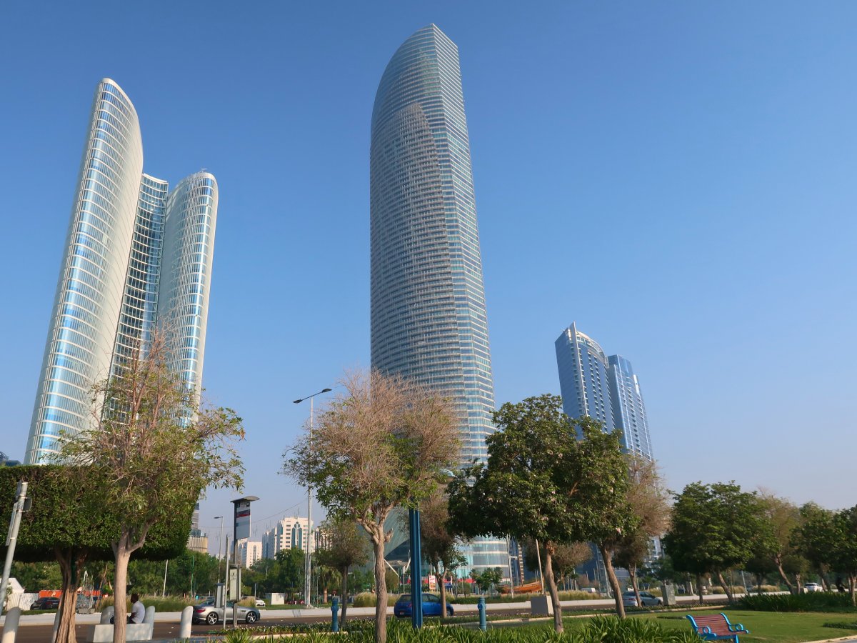 1 day in Abu Dhabi city panorama