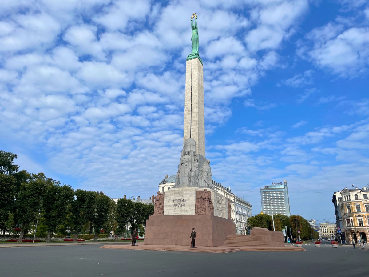 Monument of Freedom, Riga